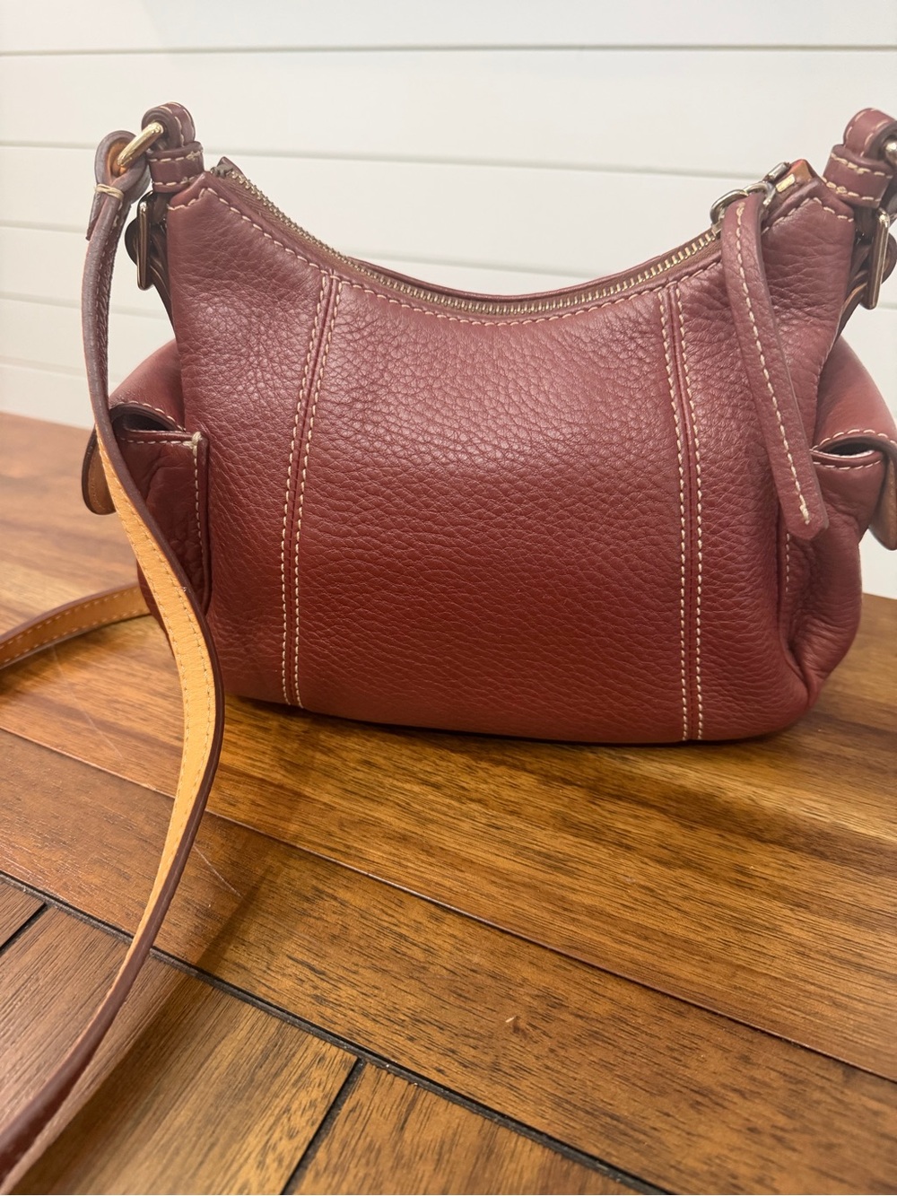 Dooney & Bourke Brown Pebble Leather crossbody Bag - Picture 3 of 6